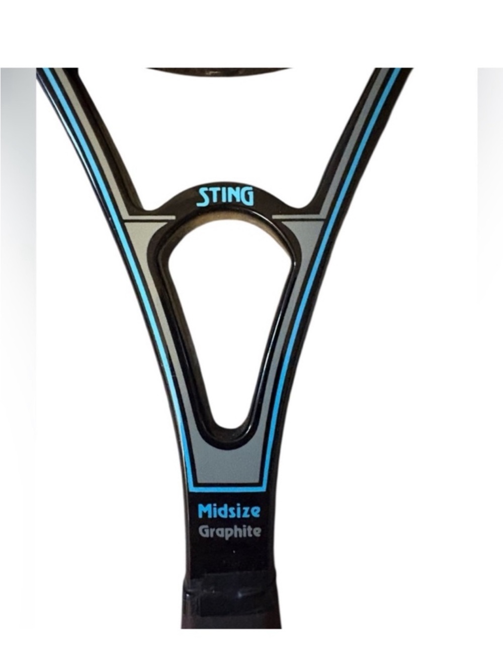 Wilson Sting Graphite Tennis Racket with cover - Picture 5 of 7